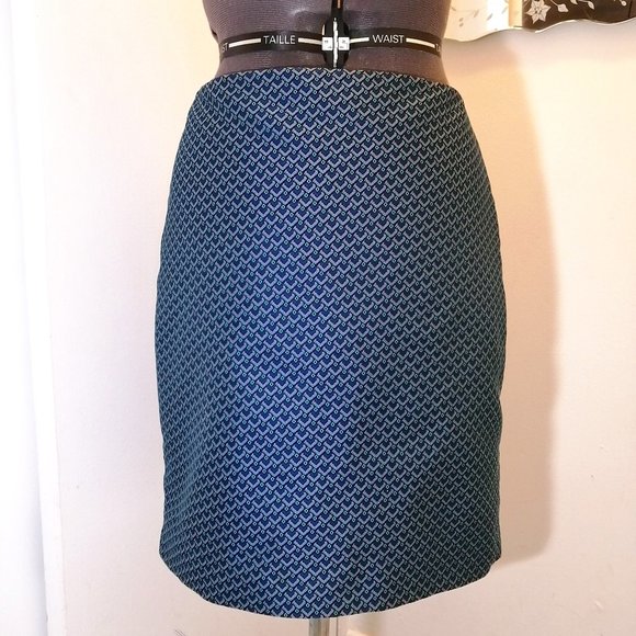 Stunning Geometric skirt - Picture 1 of 4